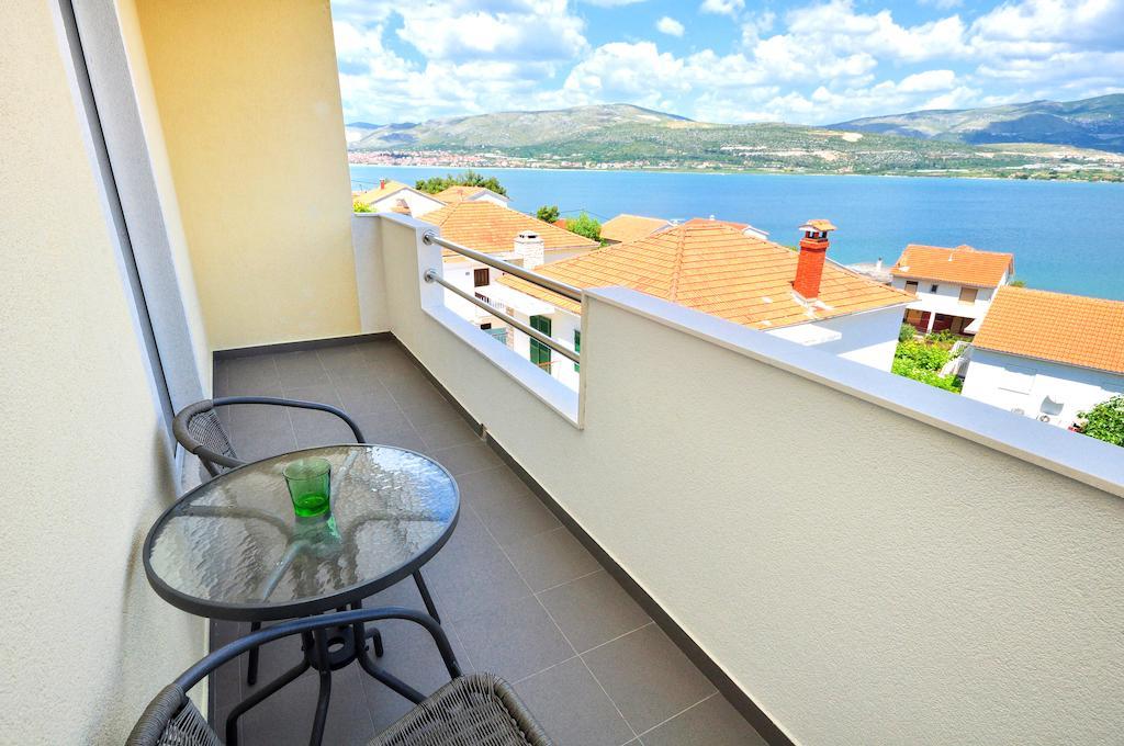 Apartments Sakal Trogir Oda fotoğraf