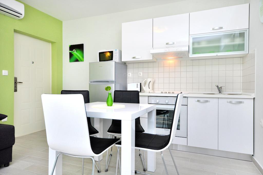 Apartments Sakal Trogir Oda fotoğraf