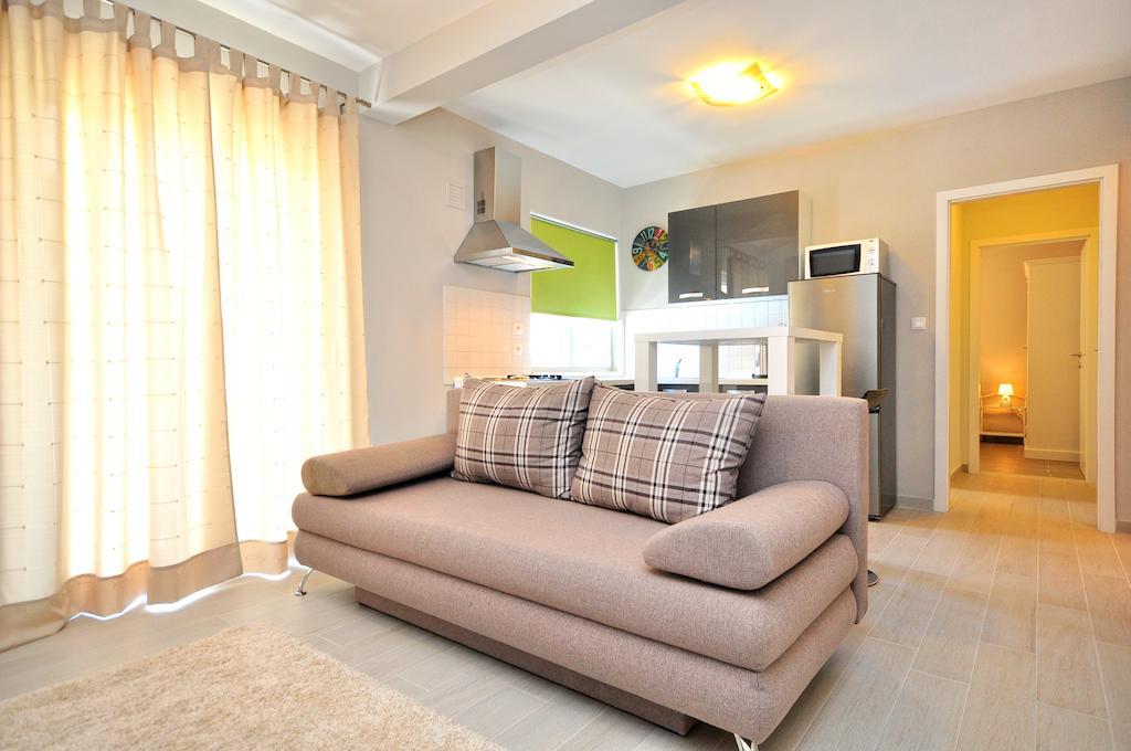 Apartments Sakal Trogir Oda fotoğraf