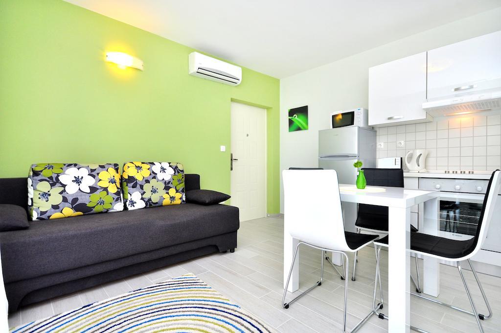 Apartments Sakal Trogir Oda fotoğraf