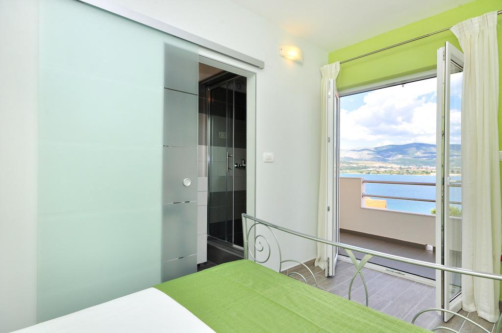 Apartments Sakal Trogir Oda fotoğraf