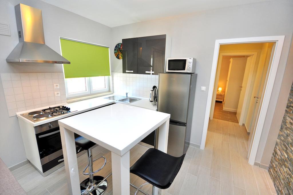 Apartments Sakal Trogir Oda fotoğraf
