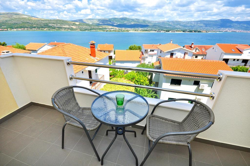 Apartments Sakal Trogir Oda fotoğraf